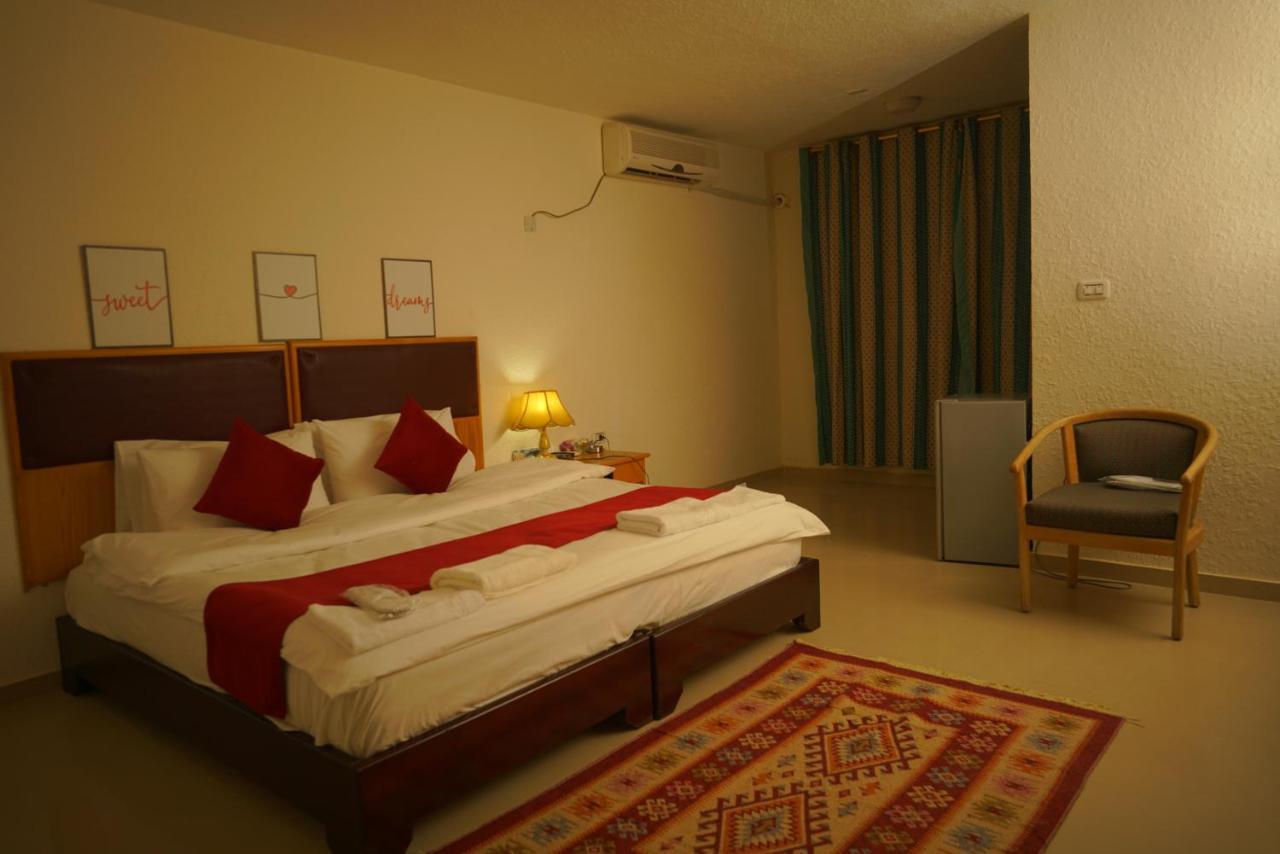 Petra Home Hotel Вади Муса Экстерьер фото